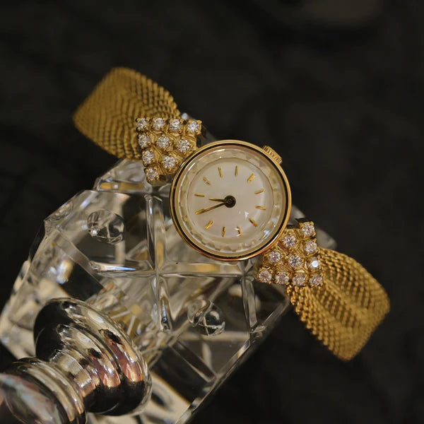 “Women’s Vintage Diamond Quartz Watch – Kaleidoscope Jewelry Style”