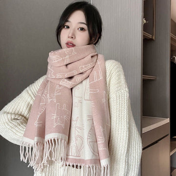 Double-Sided Design – Two colors in one scarf for versatile styling!