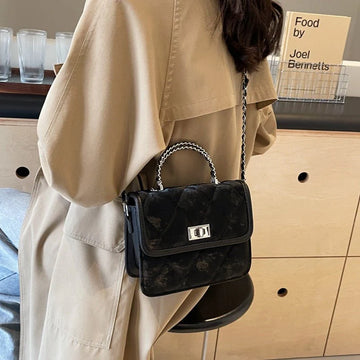 Women’s Diamond Chain Messenger Bag – Stylish Crossbody Handbag | Hala Grace